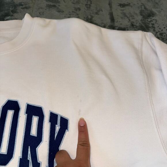 John Galt Brandy Melville Erica New York White Crewneck Sweater Size Large - Picture 6 of 10